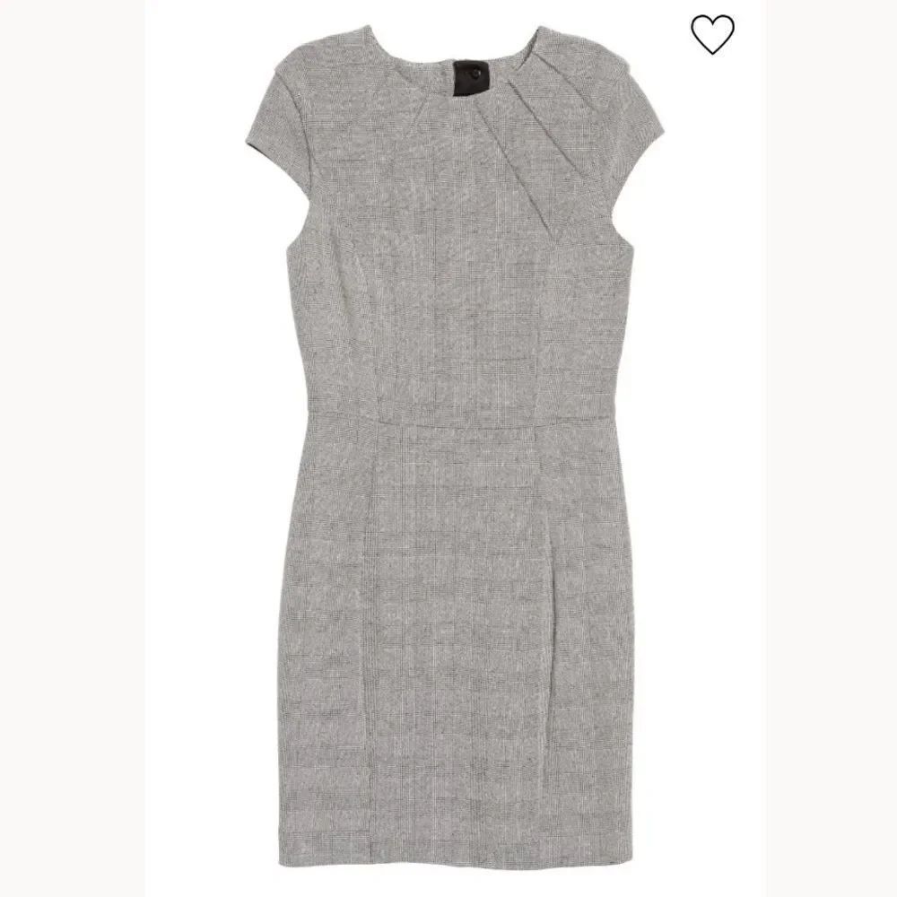 H&M Modern Classic Grey dress